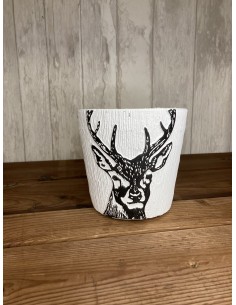 Cache pot cerf