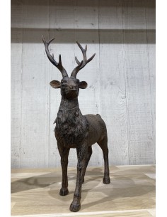 Figure cerf en résine