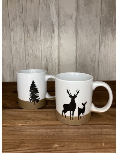 Set de 2 mugs motifs cerf et sapins